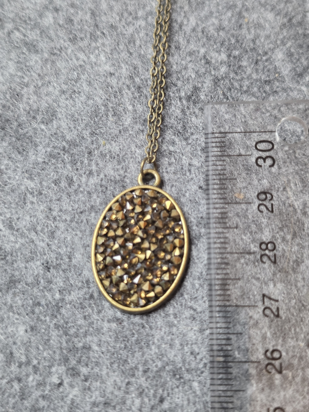 paparazzi Gold Pavé Crystal Oval Pendant Necklace B14
